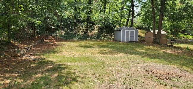 Photo - 6213 Forest Rd
