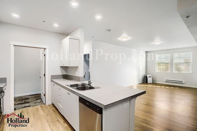 Photo - Well designed 2 bedroom home in beautiful Willsonville