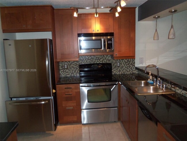 Photo - 10551 W Broward Blvd Unit 209
