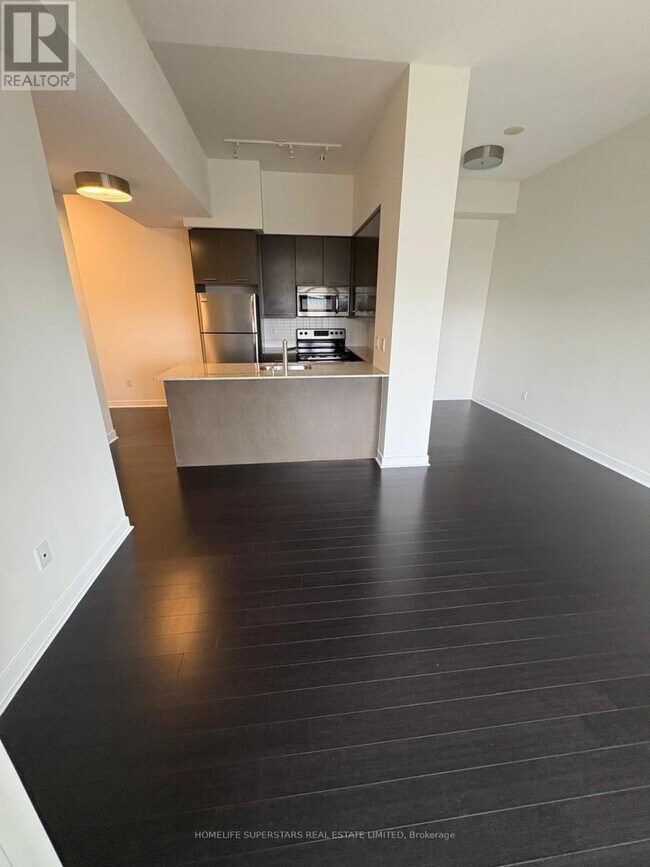 Photo - 365 Prince of Wales Dr Unit 610