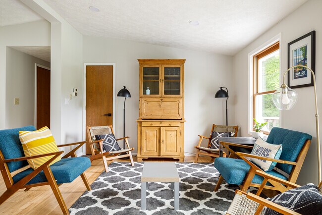 Photo - 2219 N Our Majestic Trl