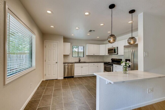 Photo - 7606 Scenic Brook Dr