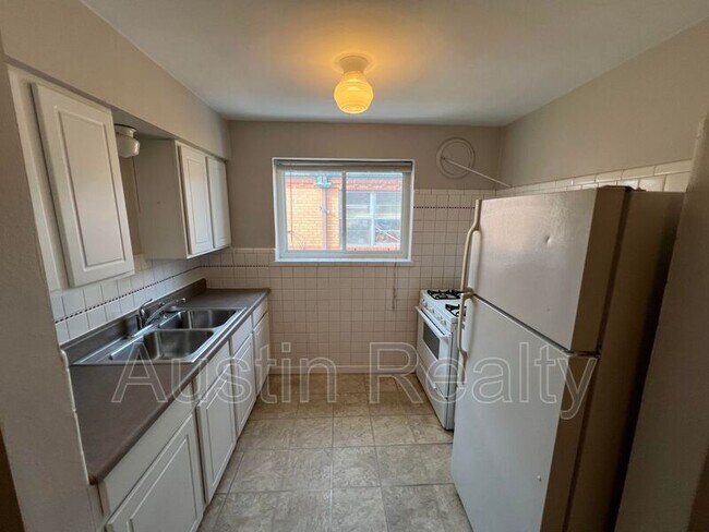 Photo - 5309 Jamieson Ave Unit A