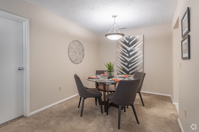 2BD, 1.5BA - Oakwood Apartments