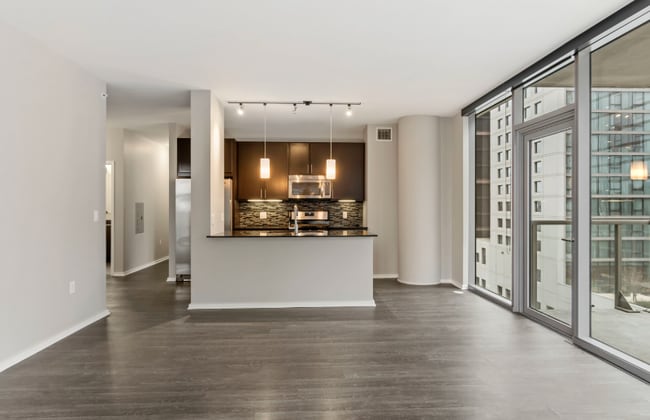 Photo - 120 N Desplaines St