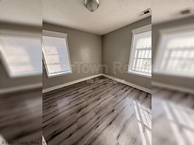 Photo - 3757 Fairmont Ave