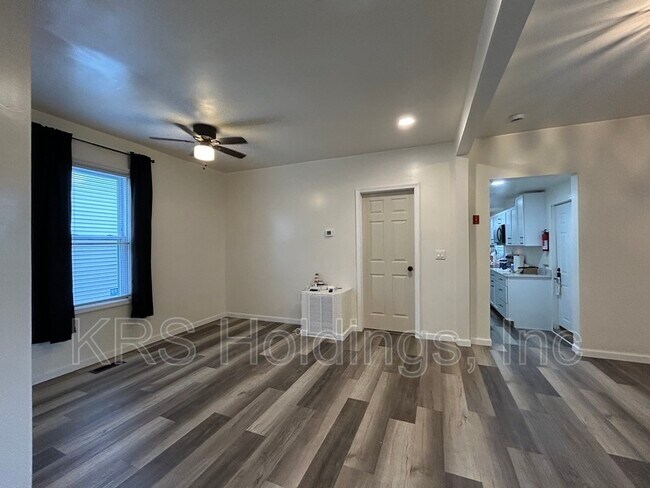 Photo - 1112 Hoover Ave