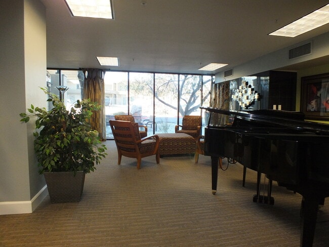 Photo - Citywalk, Short Term, Furnished Unit 902