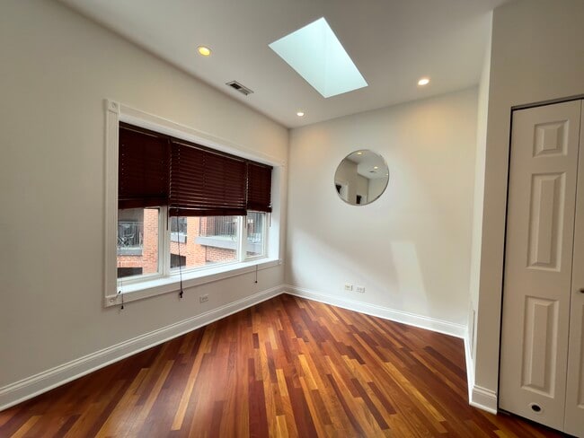 Photo - 904 W Winona St Unit 3S