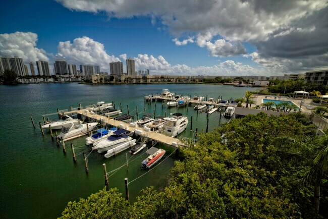 Photo - 18081 Biscayne Blvd Unit 403