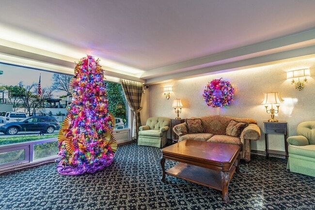 Photo - The Queensborough Apartments