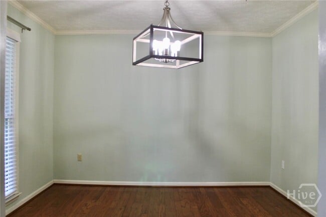 Photo - 1409 Bellview Dr