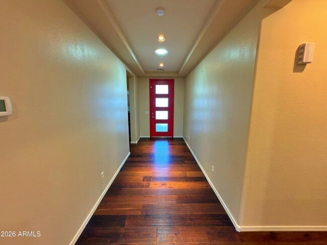 3265 E Myrtabel Wy
