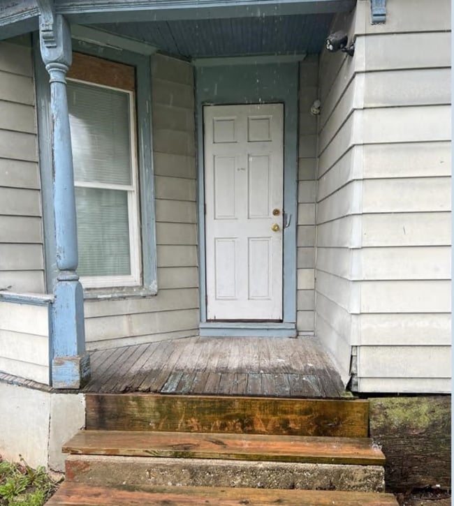 Photo - 159 1/2 S Jackson St