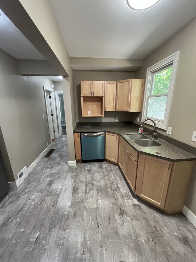Photo - 718 Locust St Unit 4