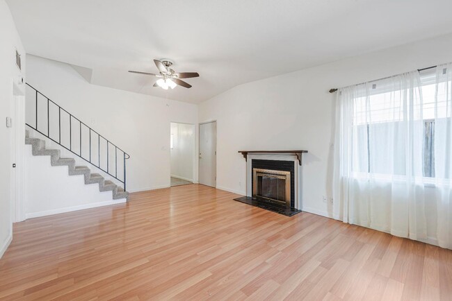 Photo - 2577 Gonzaga St