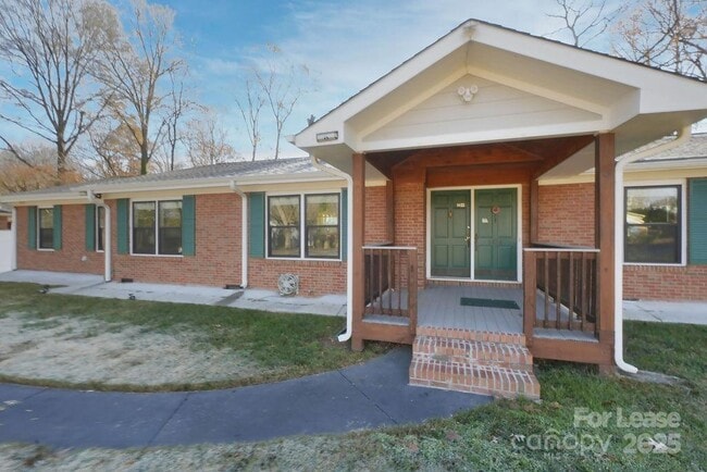 Building Photo - 6124 Williams Rd