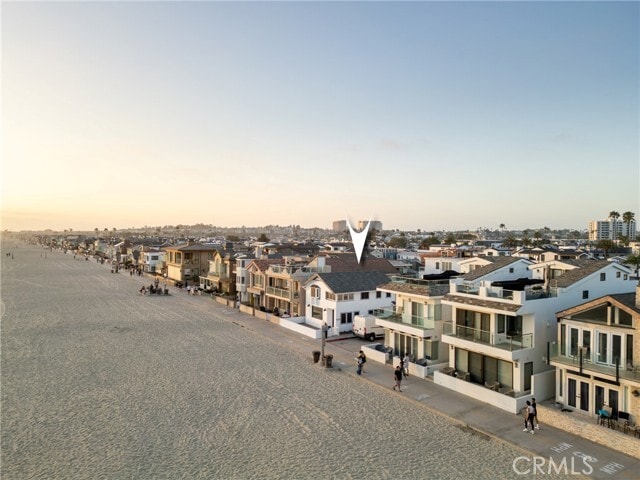 Building Photo - 2500 W Oceanfront Rental
