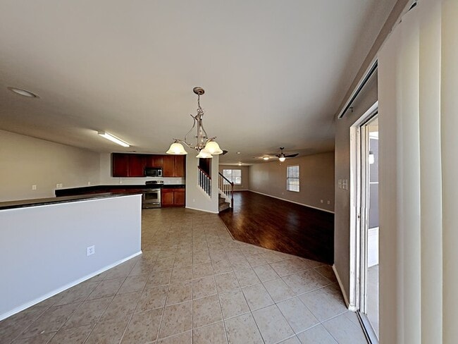 Photo - 2101 Franks St
