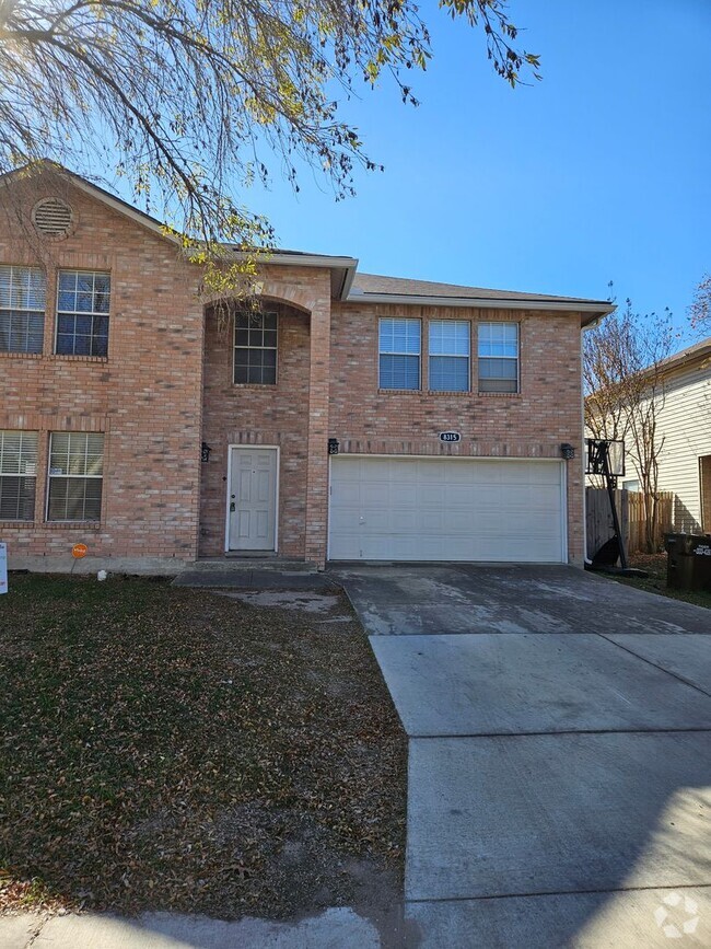 Building Photo - 4 bedroom Huge yard Rental