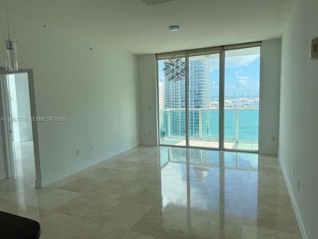 Photo - 31 SE 5th St Unit 3912