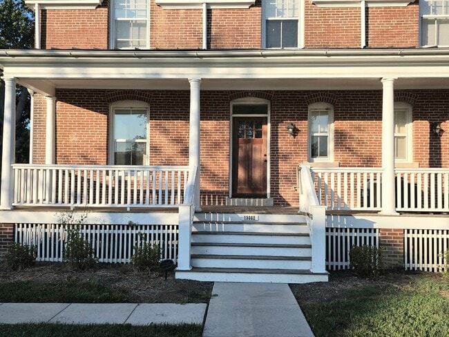 Photo - 1306 Officers Row Unit B