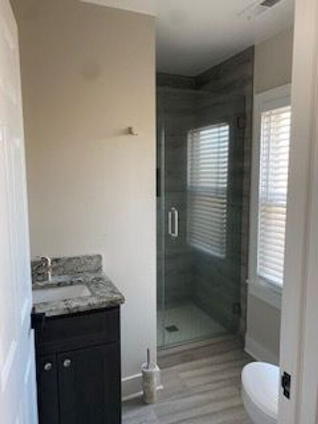 Photo - 428 Talcott Ave Unit 2nd Floor