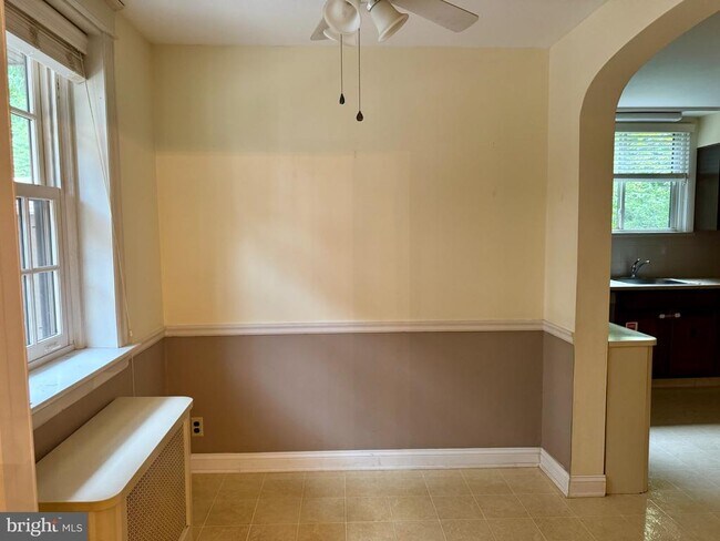 Photo - 8235 Brookside Rd
