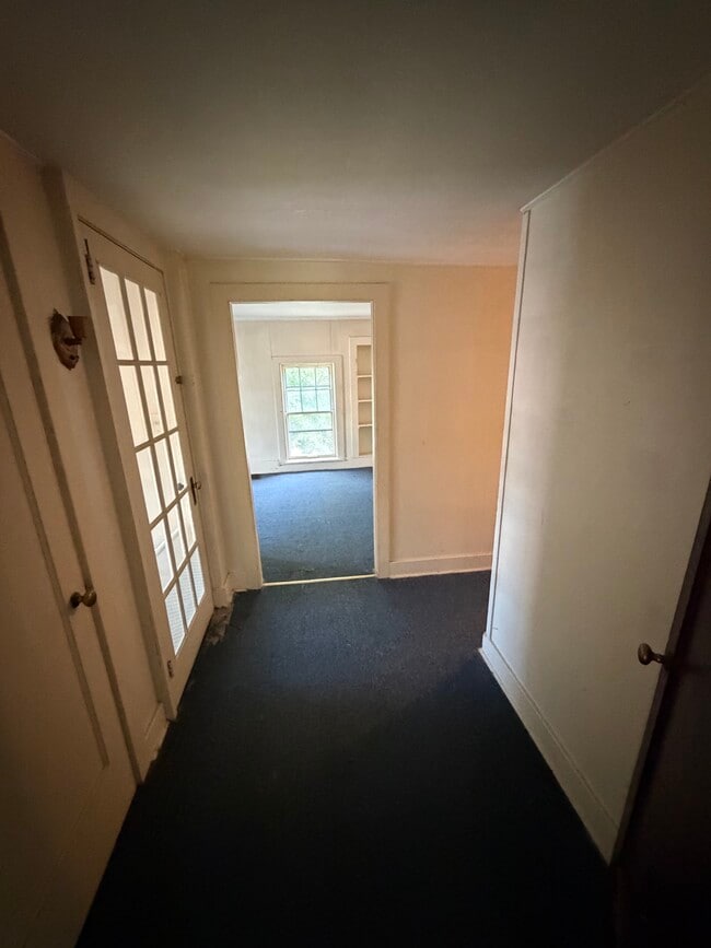 507 W Main St Unit 2R