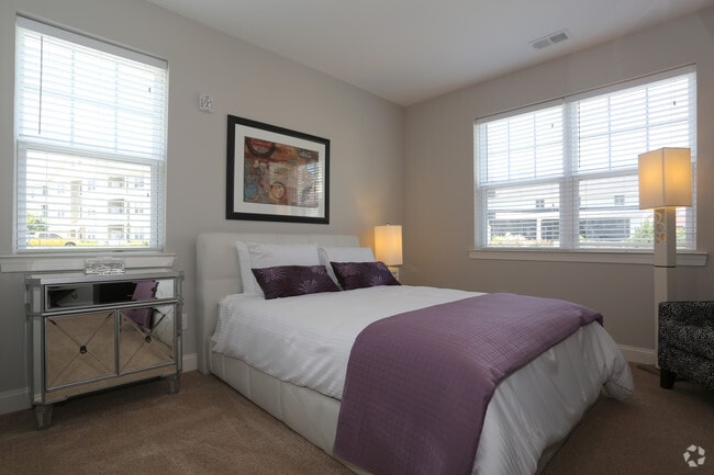 Bedroom - Metropolitan East Goshen Estates