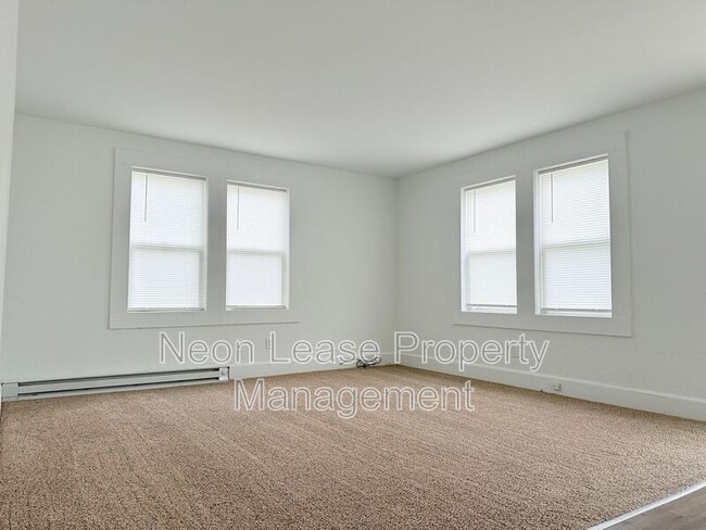 Photo - 3-5 W 9th St Unit 3