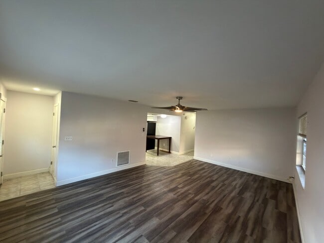 3010 Catherine Dr
