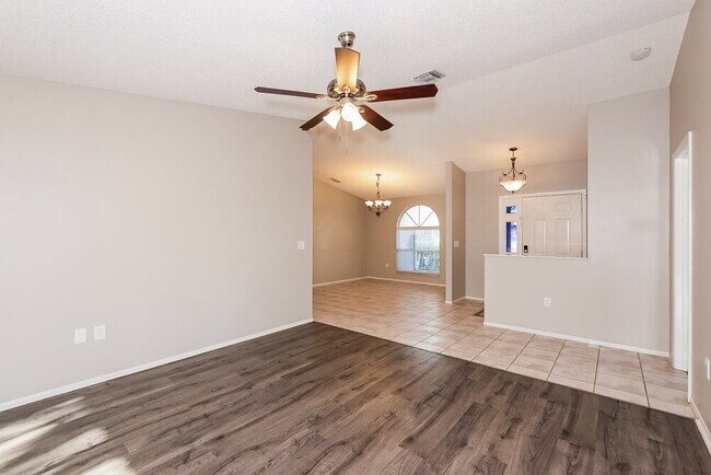 Photo - 2444 Briar Oak Cir
