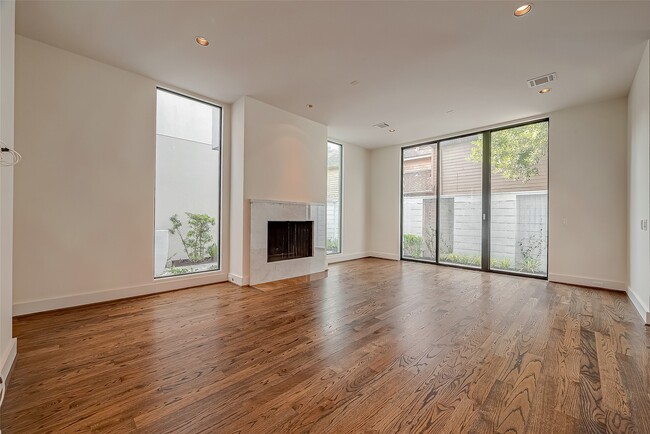 Building Photo - 2114 Potomac Dr Rental