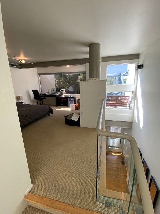 Photo - Amazing Shadyside Townhouse with two full bathrooms, off street parking and Central Air!!