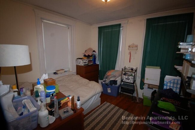 Building Photo - 33 Walbridge St