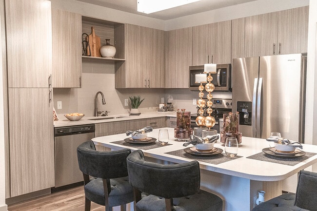 Building Photo - Integra Sunrise Parc