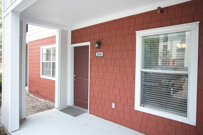 Photo - 2360 SW Archer Rd Unidad 204 Rental