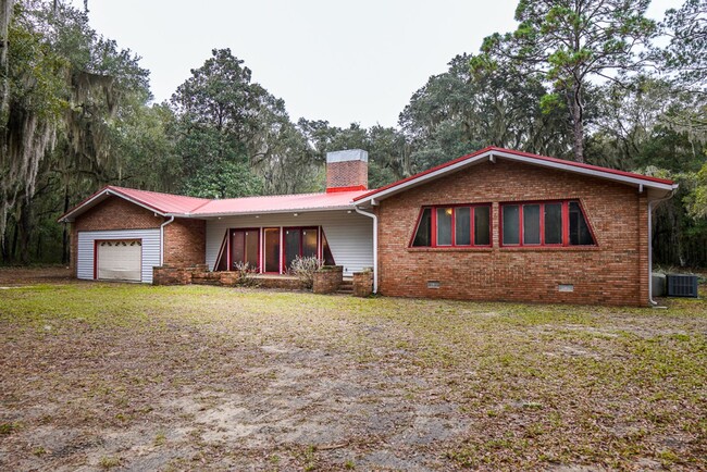 Tucked Away Three Bedroom Home - Tucked Away Three Bedroom Home