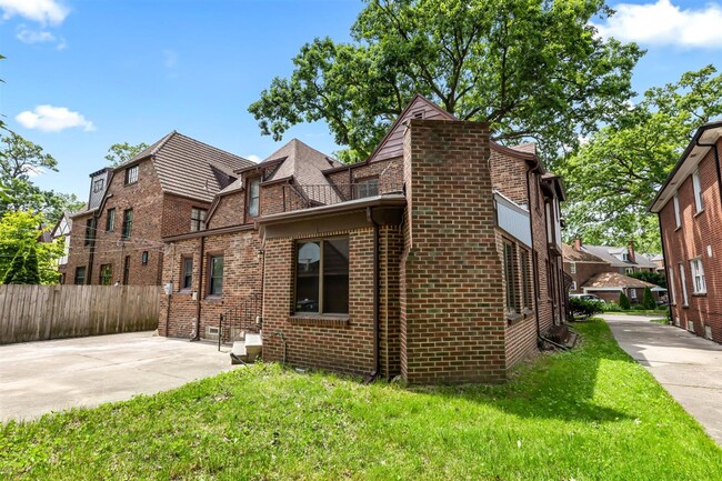 Photo - 19510 Stratford Rd