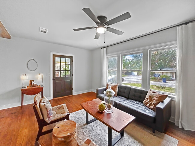 Photo - 3303 N Perry Ave