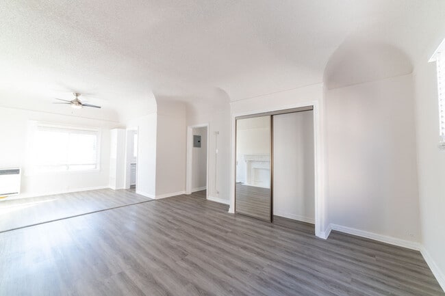 Photo - 207 N Berendo St Unit 1/4
