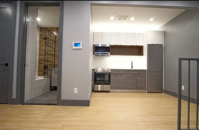 Photo - 314 Sumpter St Unit 1A