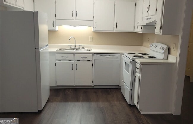 Photo - 5 Rockcreek Dr