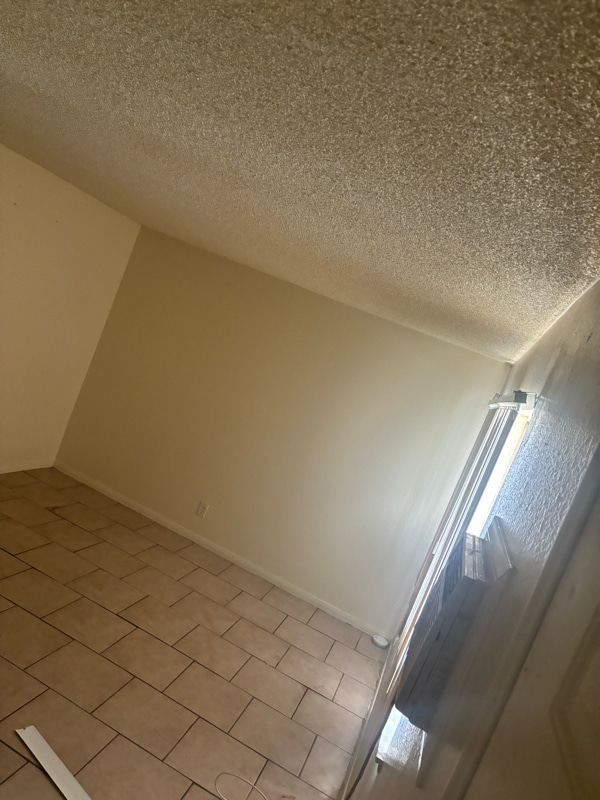 Photo - 38210 5th St E Apartamento Unidad 4