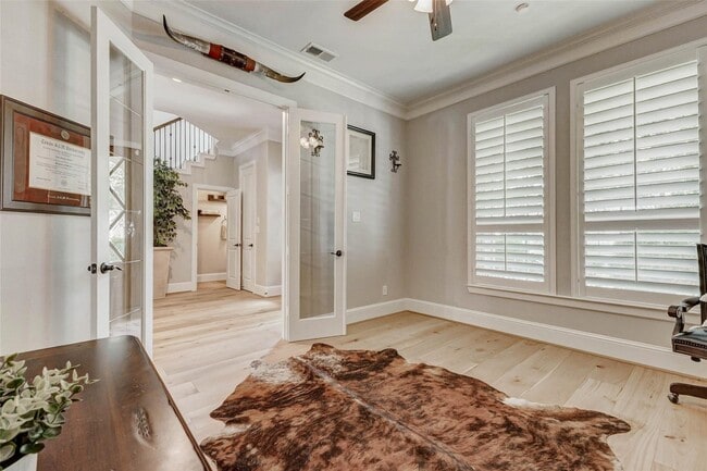 Photo - 5323 Lake Hill Farm Way