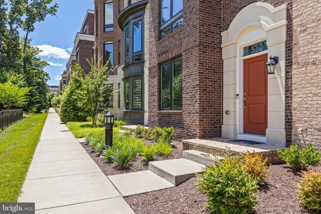 510 Harborview Dr  