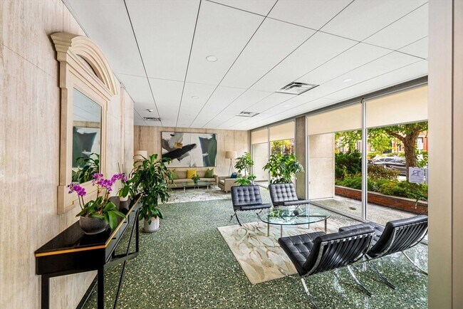 Photo - 330 Beacon St Unidad 85