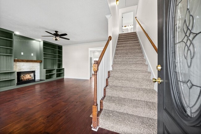 Photo - Pet Friendly Three Bedroom with Bonus!