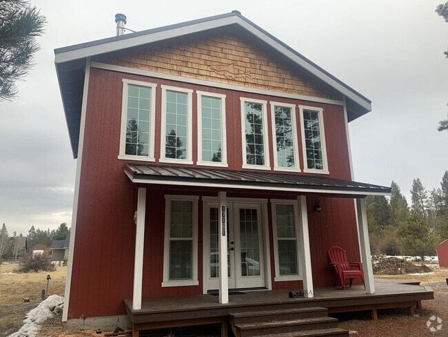 Building Photo - Cottage in Oregon Water Wonderland - Avail... Rental